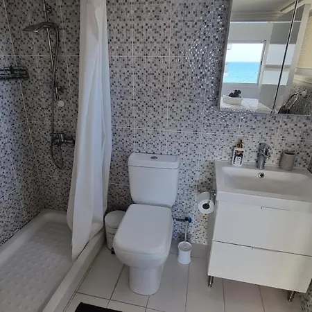 Stylish W/ Sea View + Pool + 200mbit