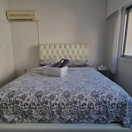 Stylish W/ Sea View + Pool + 200mbit Апартаменти