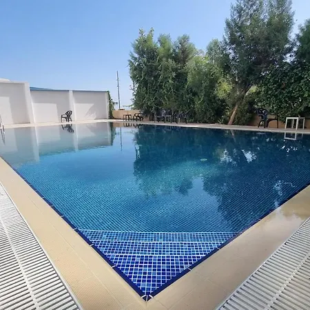 Апартаменти Stylish W/ Sea View + Pool + 200mbit