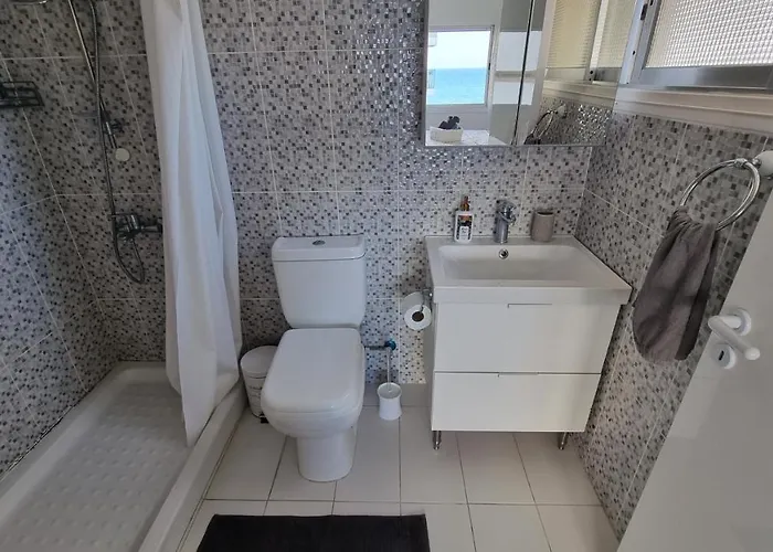 Appartamento Stylish W/ Sea View + Pool + 200mbit *