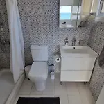 Lägenhet Stylish W/ Sea View + Pool + 200mbit *